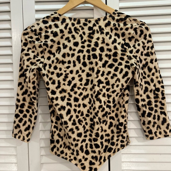 Express leopard print bodysuit with three-quarter sleeve and deep V size small - Picture 2 of 4